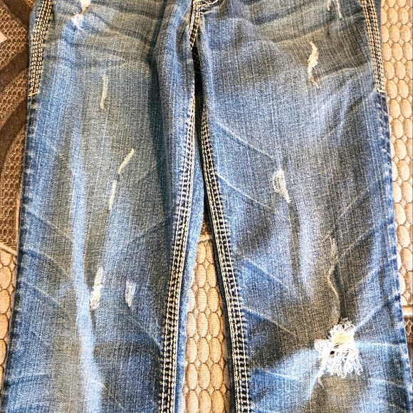Silver Jeans - Picture 3 of 6